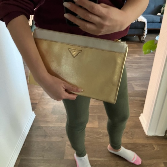 Prada gold clutch bag - Picture 11 of 16